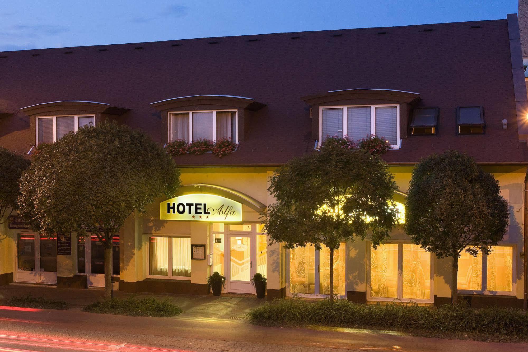Alfa Hotel ジュール エクステリア 写真